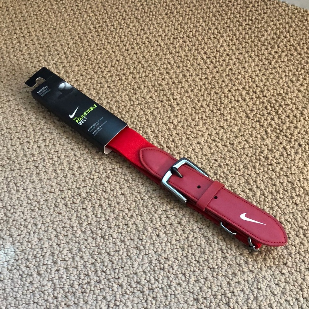 Nike adjustable baseball belt